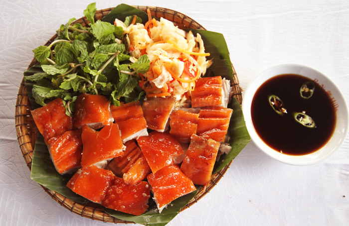 Lợn đen Tây Bắc - Đặc sản ẩm thực vùng cao Lợn đen Tây Bắc - Đặc sản ẩm thực vùng cao